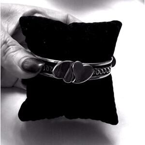 🆕LISTING🆕 Double Heart Sterling Bracelet